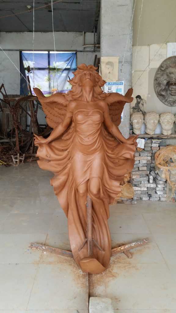 The Bronze Statue For America Customer