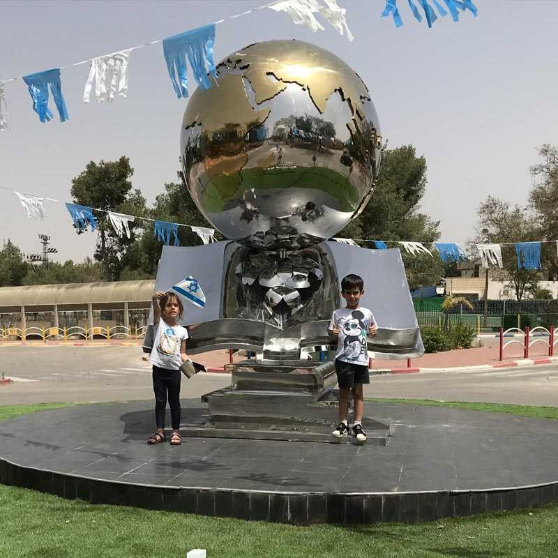 Contemporary high polished mirror custom made metal art globe sculptures