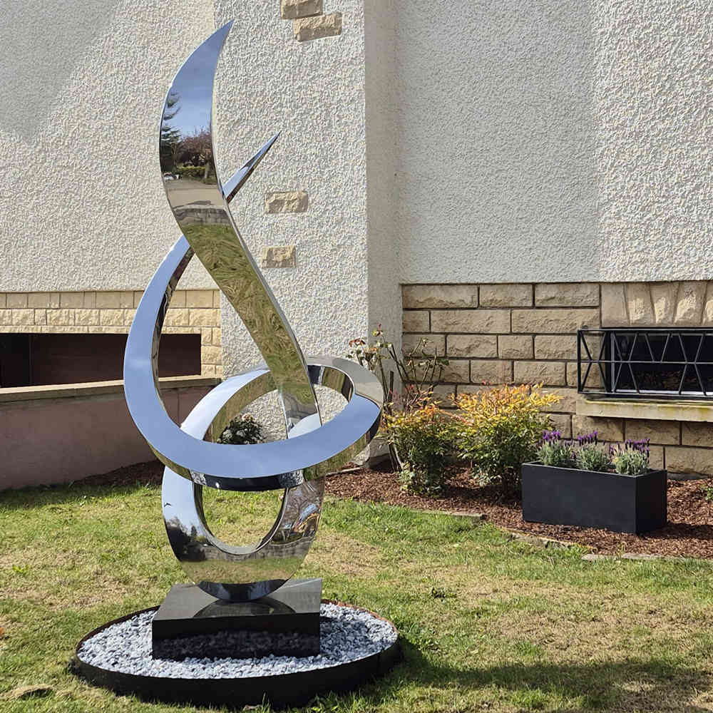Urban Sculpture Installation Dubai