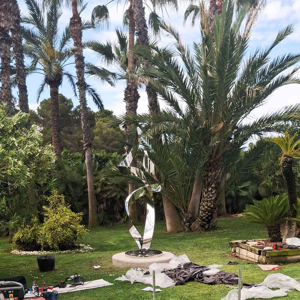Private Garden Installation Spanish