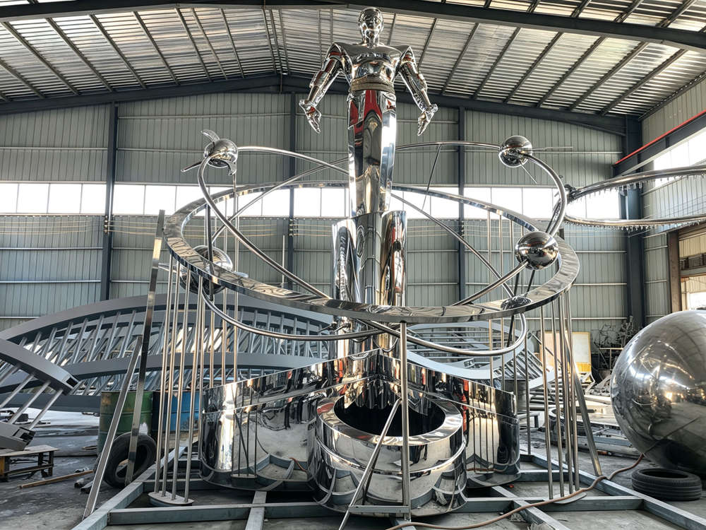 Sculpture 02 completed -- Moscow park stainless steel project