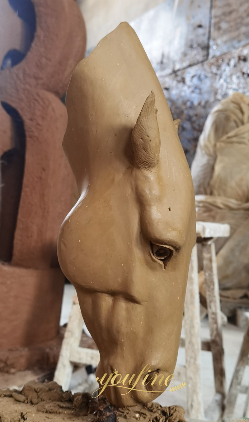 horse head statue art clay model