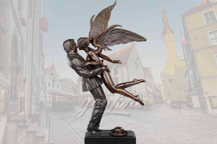Decorative garden lover kiss bronze angel statue