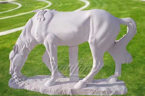 Garden outdoor marble horse statue