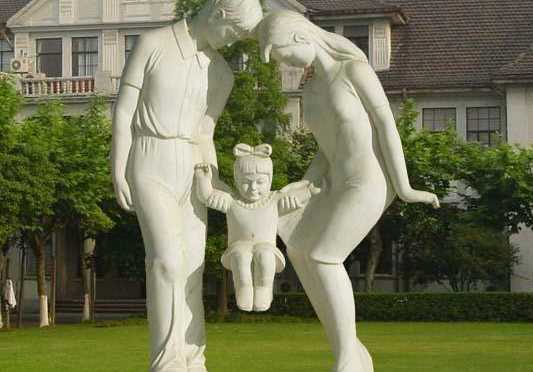 Marble figure aculpture of family