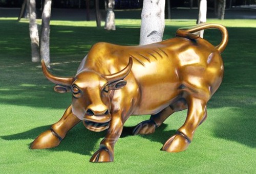 Classic Bronze Golden Bull Statue