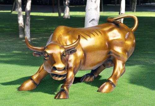 bronze bull sculpture