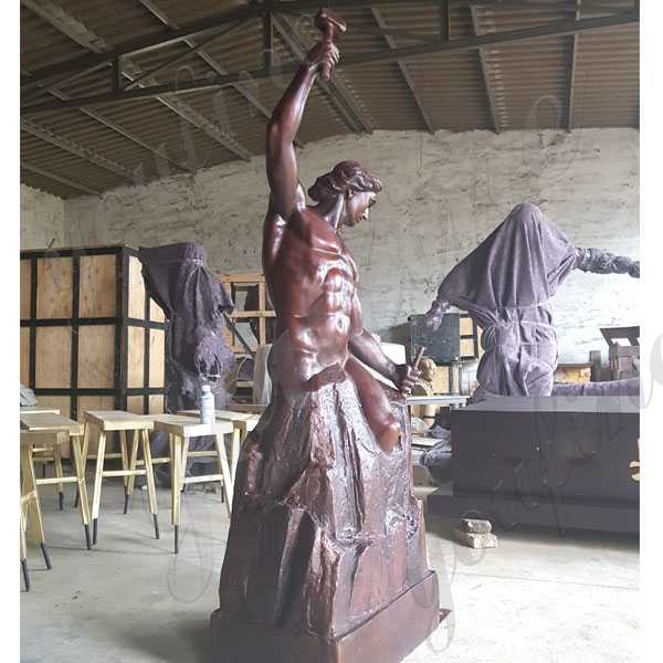 custom made bronze self made man statue replica bronze figure statue for sale