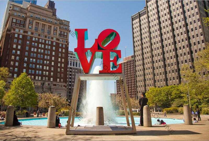 famous outdoor love sculpture font