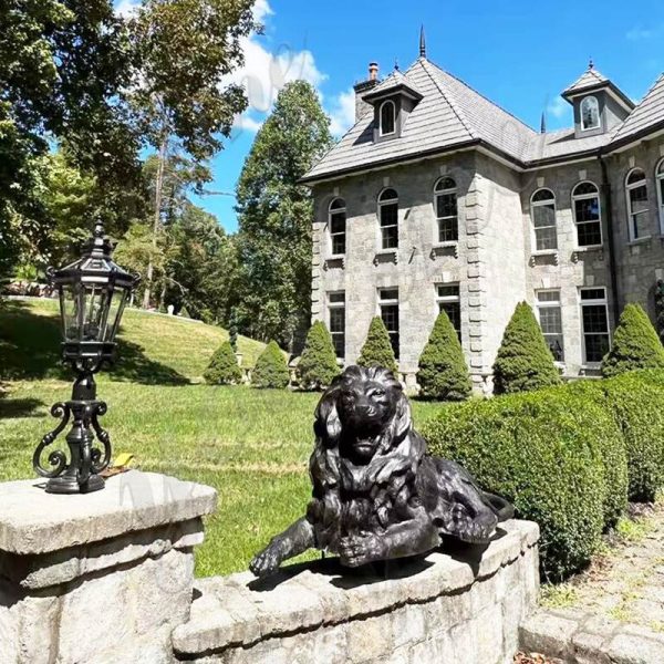 life size bronze lying lion statue