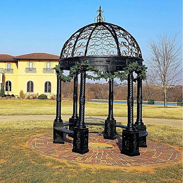 outdoor gazebo.JPG