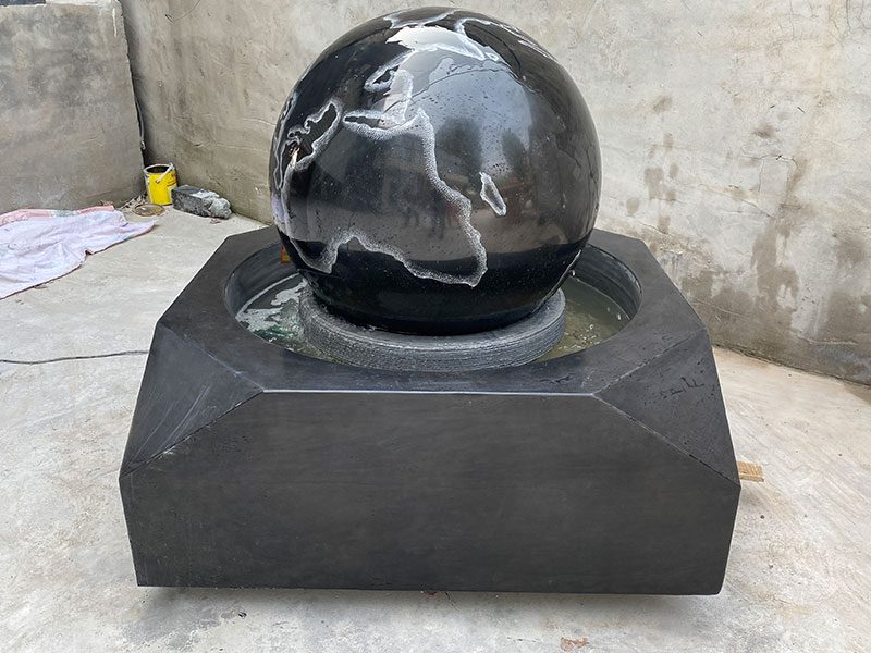 Rolling Sphere Fountain