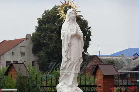 Outdoor Blessed Virgin Mary Statue
