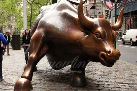 How Much Is The World Famous Wall Street 2.8m Bronze Bull Statue
