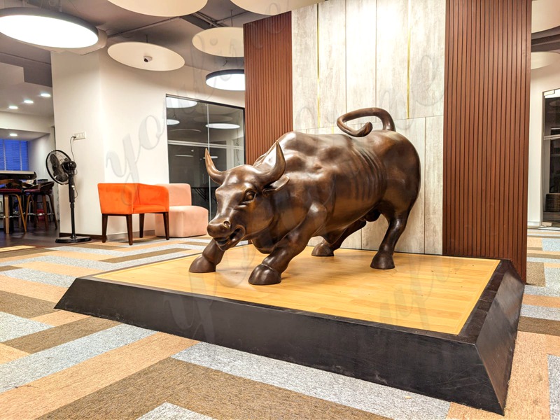 bull bronze statue