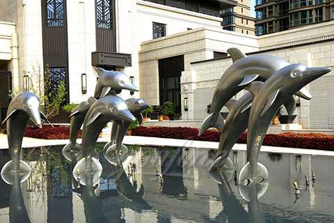 Mirror polished 304 stainless steel dolphin sculpture for sale