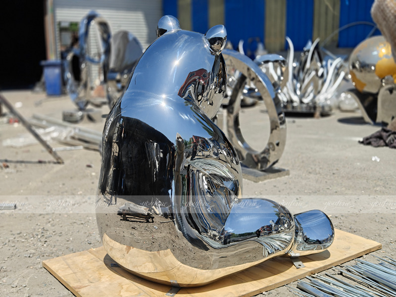 finished panda sculpture details