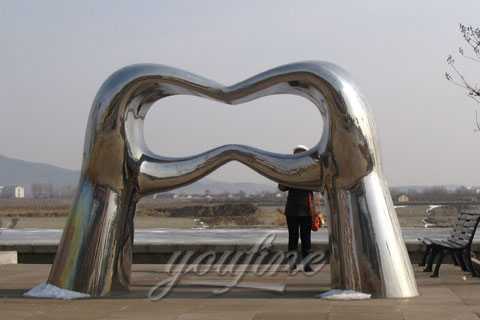 metal sculpture for outdoor