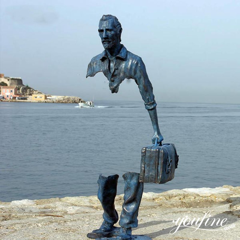 180cm Height Bronze Traveler Sculpture for the Entrance Hall for Sale BOK-31