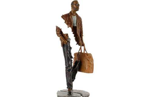 Outdoor Famous Art Bronze Traveler Sculpture for decor
