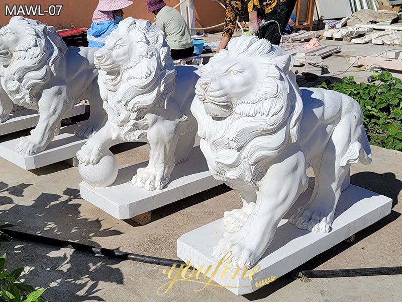 Outdoor garden stone marble lion statue