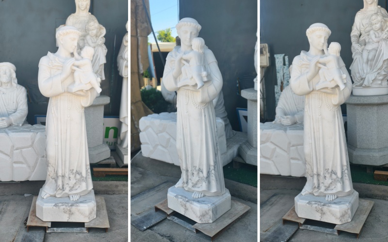 Saint Anthony statue with removable infant Jesus details