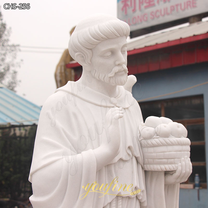Saint Francis of Assisi Garden Statue details