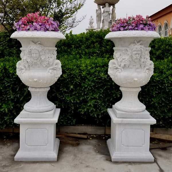 2018 High Quality Pair of White Marble Planter with Figure for Garden Decor on Sale