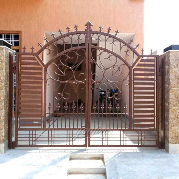 Simple and cheap decorative metal wrought iron gates designs for sale on stock