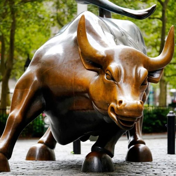 Outdoor large bronze wall street bull statue on discount sale