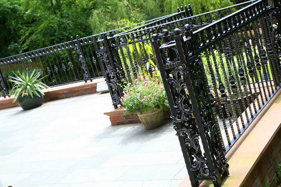 High quality cast iron outdoor metal railing patio fence design for sale–IOK-155