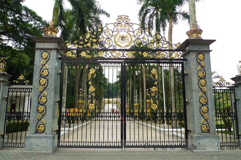 Modern-estate-entrance-wrought-iron-double-driveway-gate-designs-for-garden-cost-for-sale-IOK-183