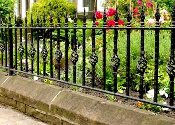 Modern ironwork fence cast iron railing designs for garden decor for sale–IOK-238