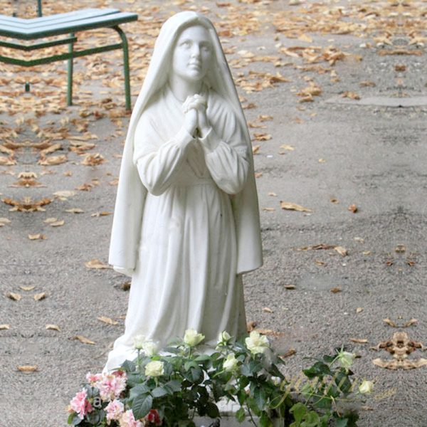 Life Size Famous Catholic Marble Statue Saint Bernadette of Lourdes Design for Church for Sale