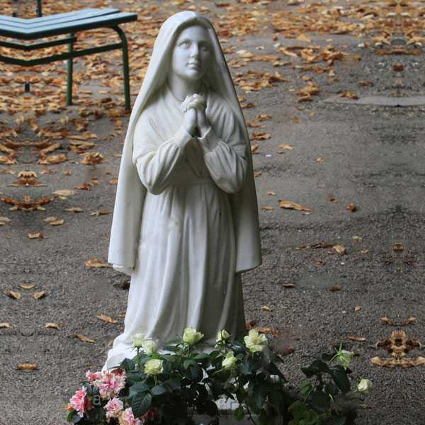 Life size famous religious statue Catholic statue saint Bernadette of Lourdes design for church for sale--MOKK-703