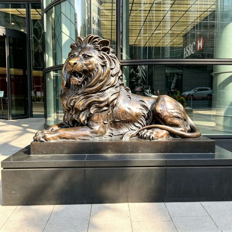 famous HSBC Lion Satue for bank
