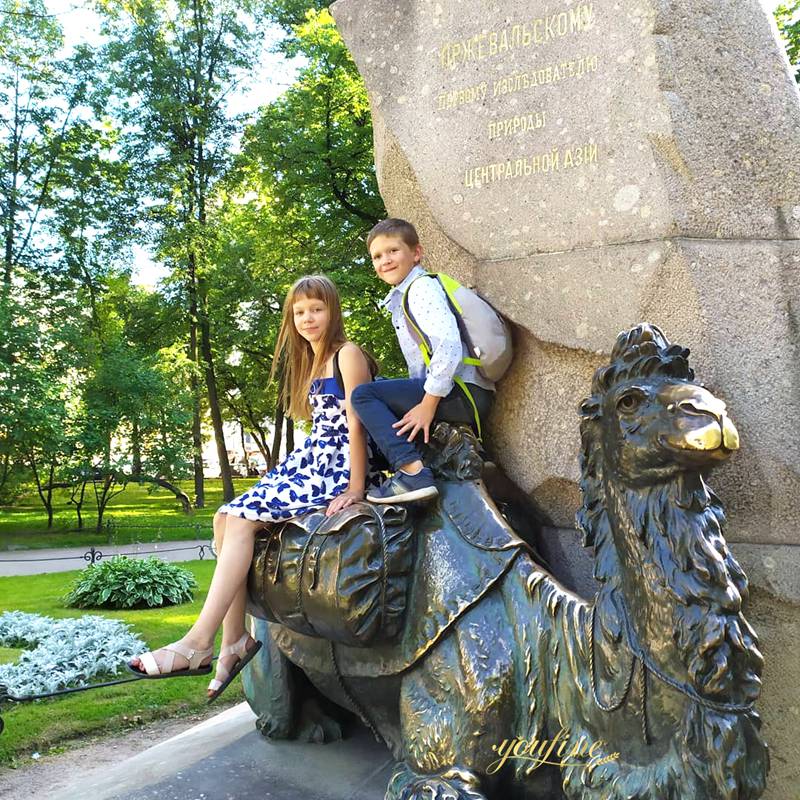 Siting Bronze camel statue