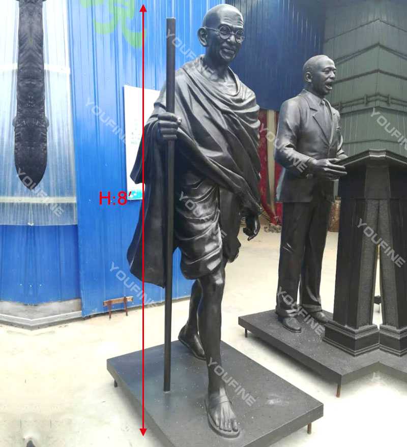 bronze statue of gandhi jayanti status replica for commemorating for sale