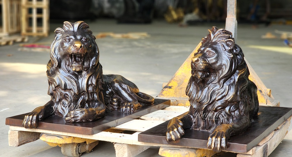 famous hsbc lion statue replica