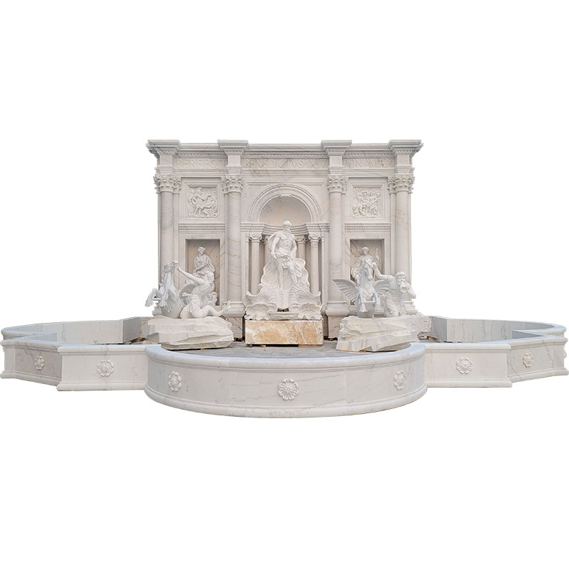 Trevi-fountain-statue