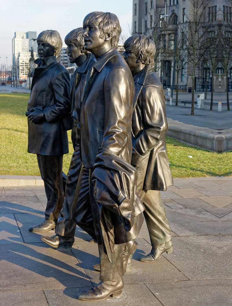 World famous singer team Beatles statue in liverpool life size bronze statue replica for sale