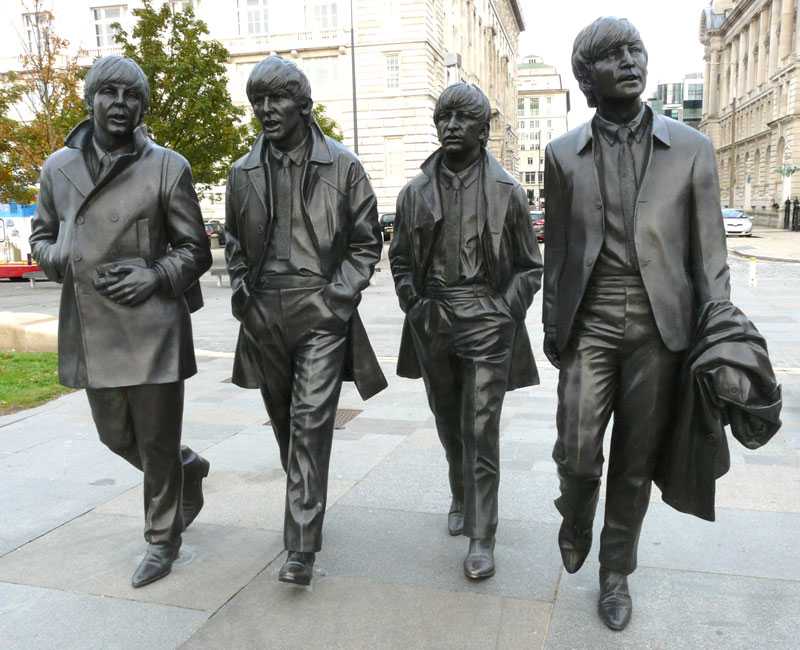 famous singer team Beatles statue in liverpool life size bronze statue replica design for decor for sale