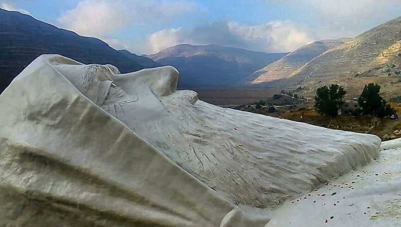 the large saint charbel statue design