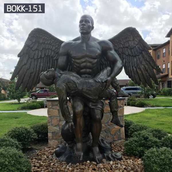 The Difference Between the East and West Bronze Angel Statue