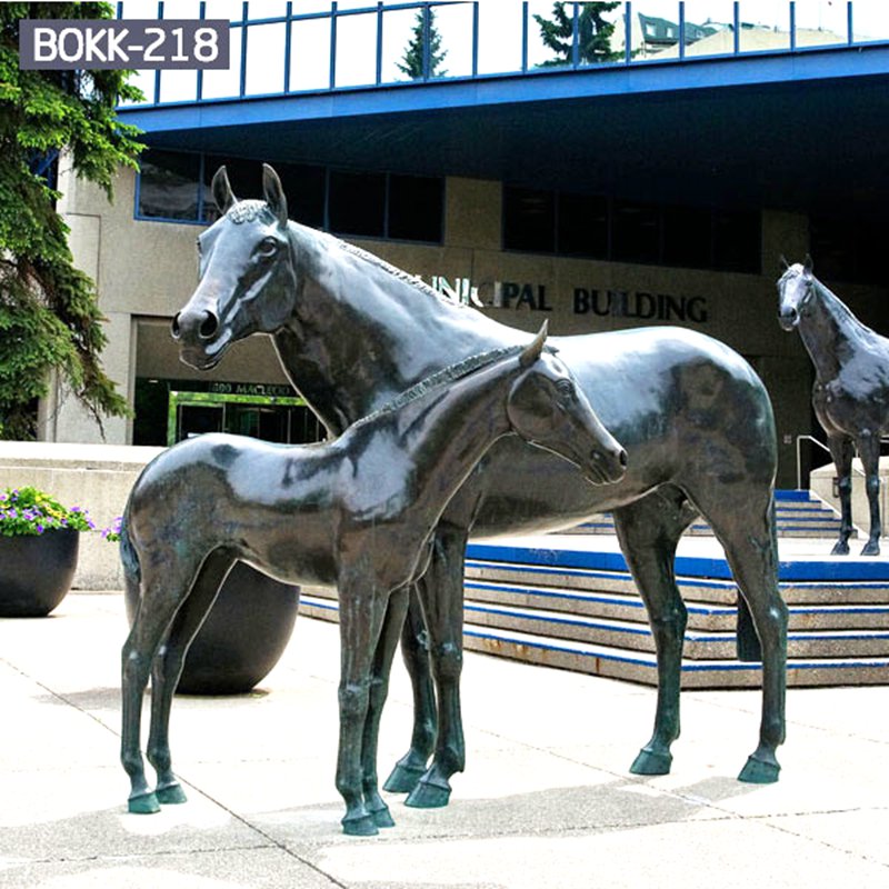 bronze horse statues