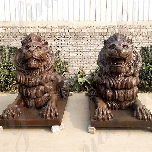 BOKK-652 Paired Large Antique Lion Statues Bronze Animal Outdoor Statues for Front Porch or Bank for Sale