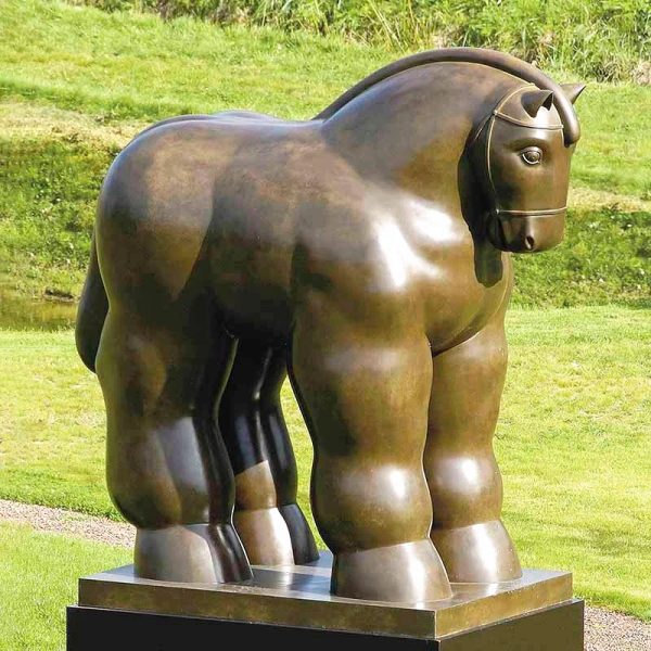 Botero horse statue