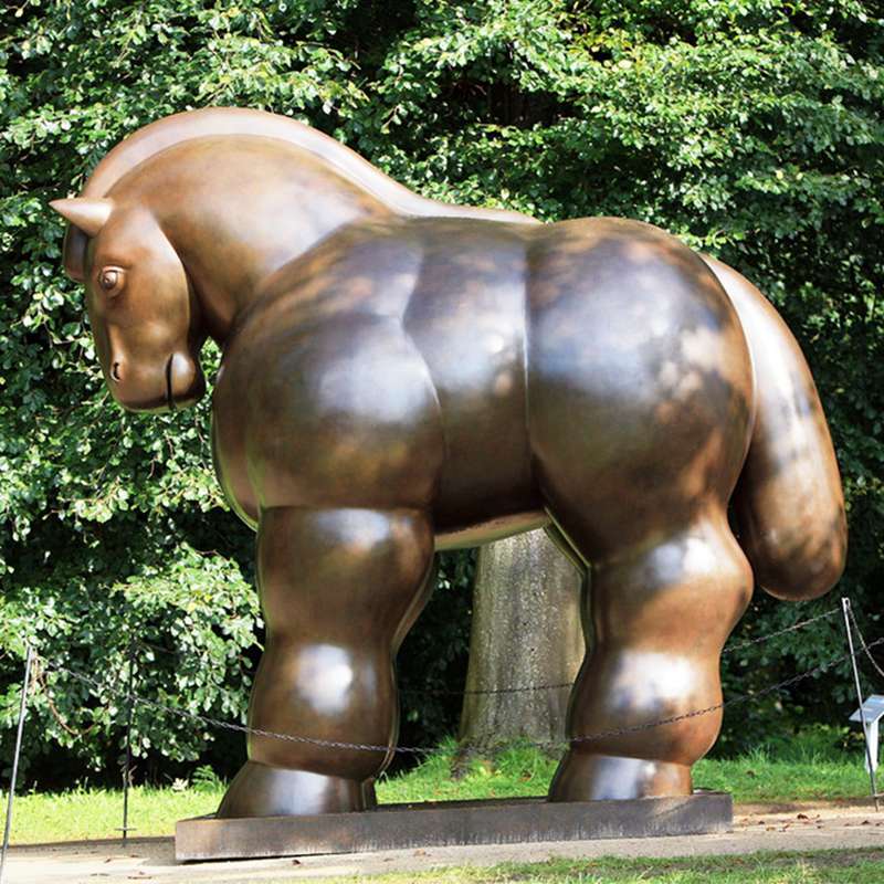 Bronze fat horse
