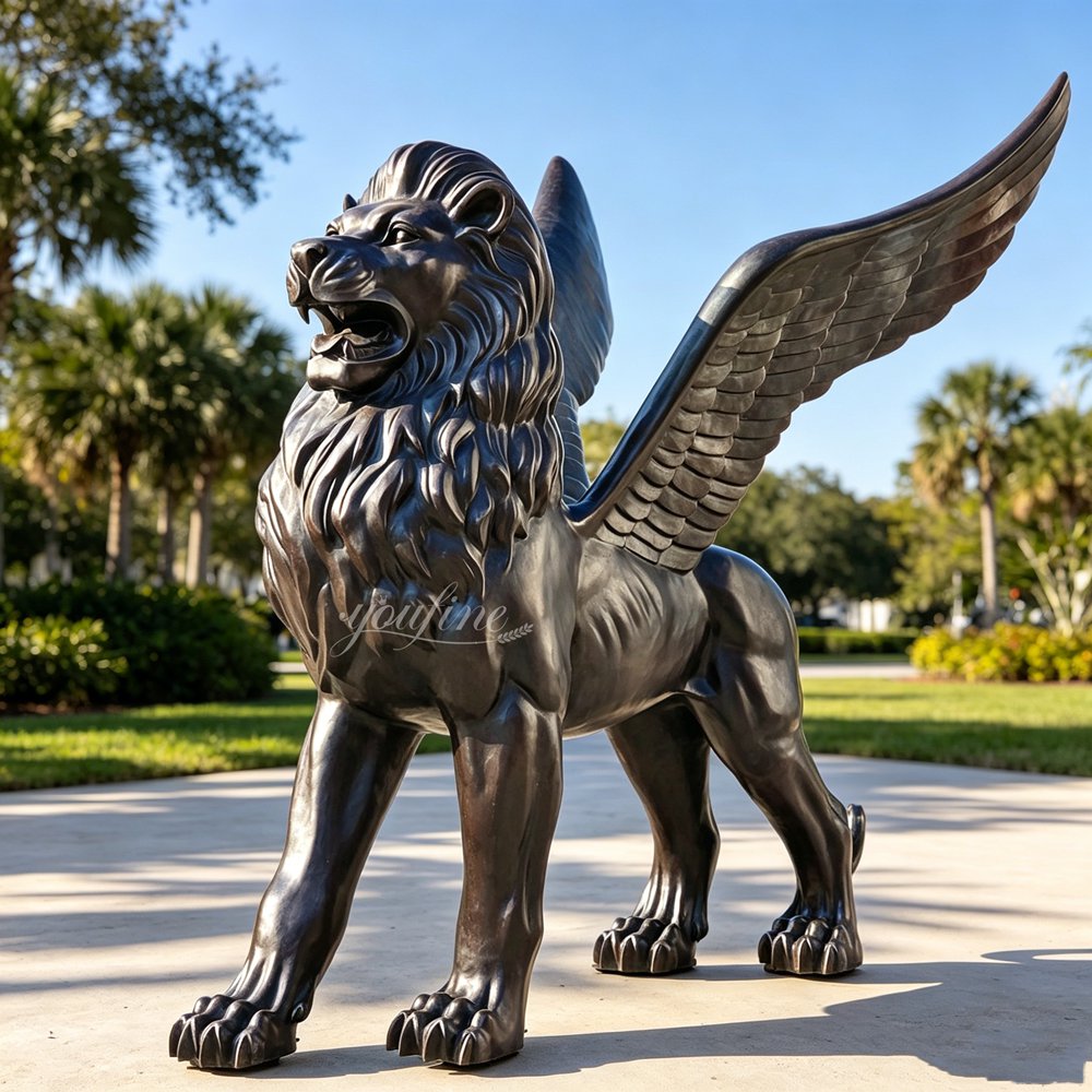 Western mythology Flying Lion Sculpture