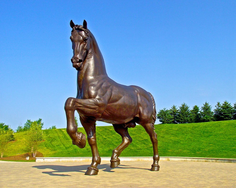 bronze horse statue